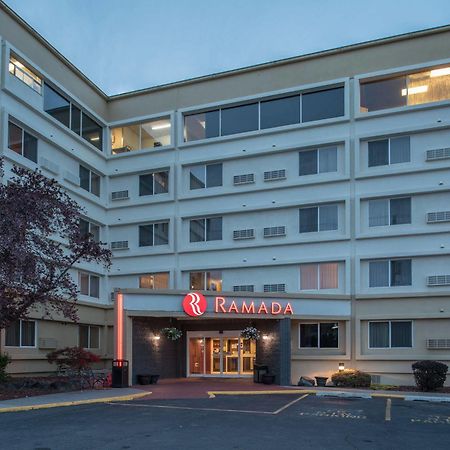 Ramada By Wyndham Downtown Spokane Exterior photo